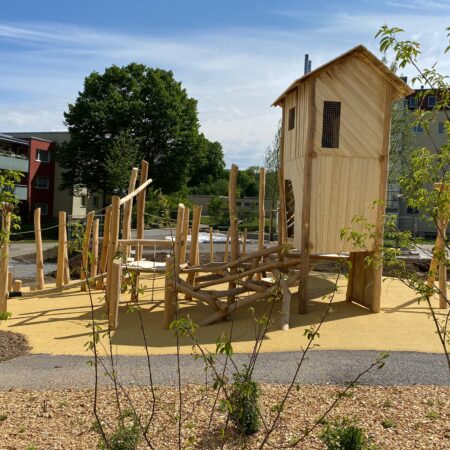 Robinienholz spielplatz