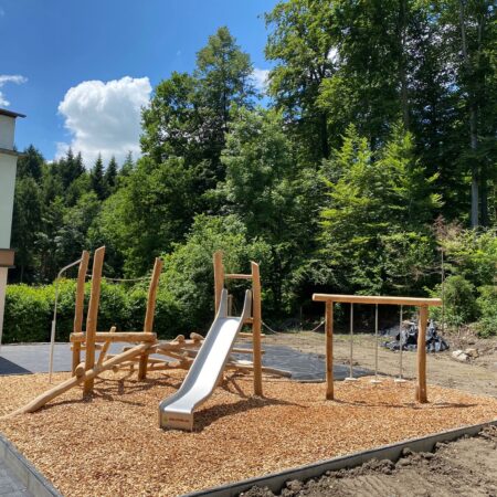 Robinienholz spielplatz