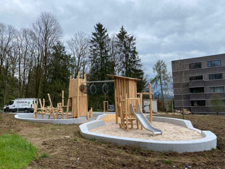 Robinienholz Spielplatz