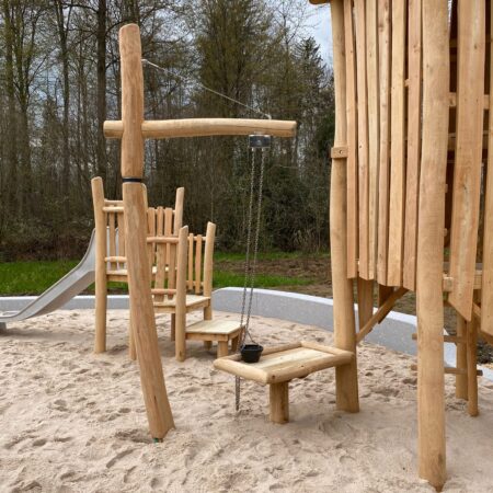 Sandkran Robinienholz