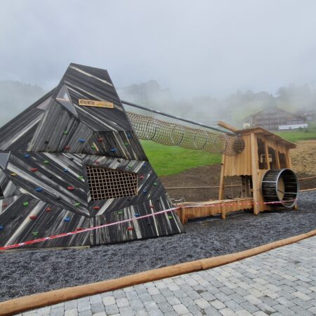 Spielplatz Braunwald